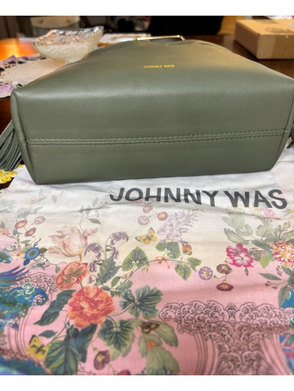 JOHNNY WAS Cinch Pouch Italian Leather Crossbody Bag Loden Green NWT - Picture 7 of 17